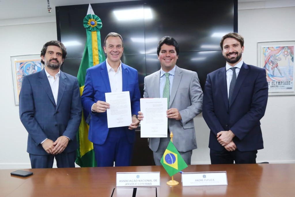 Fufuca Firmando Acordo Bombástico! Brasil na Vanguarda do Combate à Fraude Esportiva e Apostas!