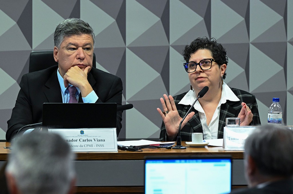 Escândalo no Sindnapi: Parentes de Assessora Receberam Milhões? Entenda a Polêmica!
