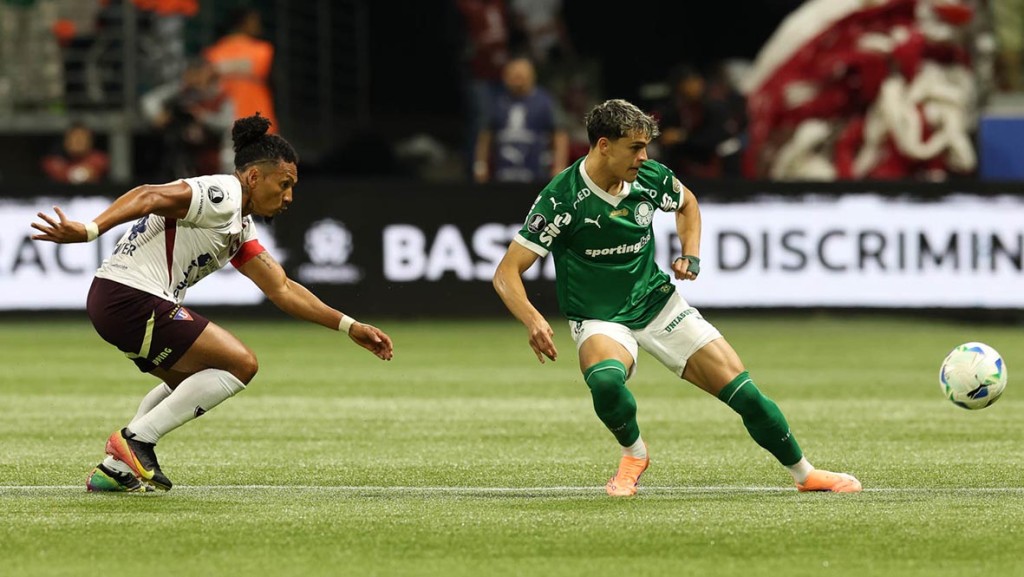 Brasil no topo! Netinho e outros heróis do taekwondo conquistam o mundo e emocionam o país